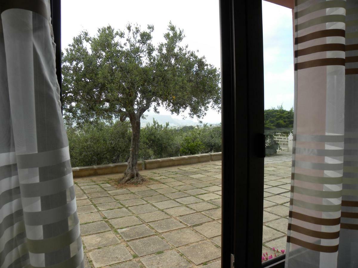 Ibiscus Bed & Breakfast Castellammare del Golfo Exterior photo