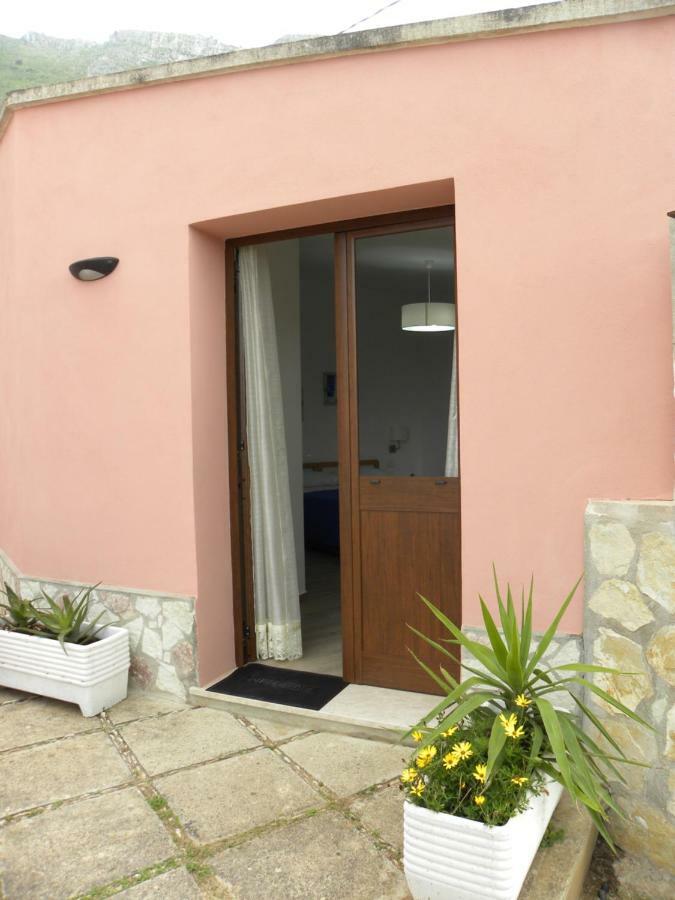 Ibiscus Bed & Breakfast Castellammare del Golfo Exterior photo